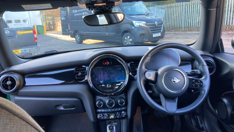 MINI Hatchback 135kW Cooper S Level 2 33kWh 3dr Auto Electric Hatchback